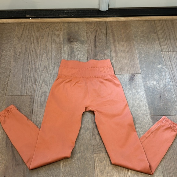 Gymshark size small leggings - Picture 4 of 6